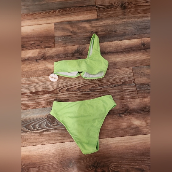 Haute Bikini Swimsuit  (NWT) Size Large - Picture 8 of 9